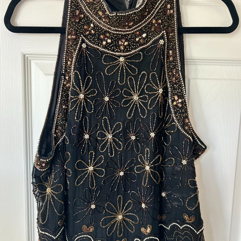 Halter top balck and gold sequencing